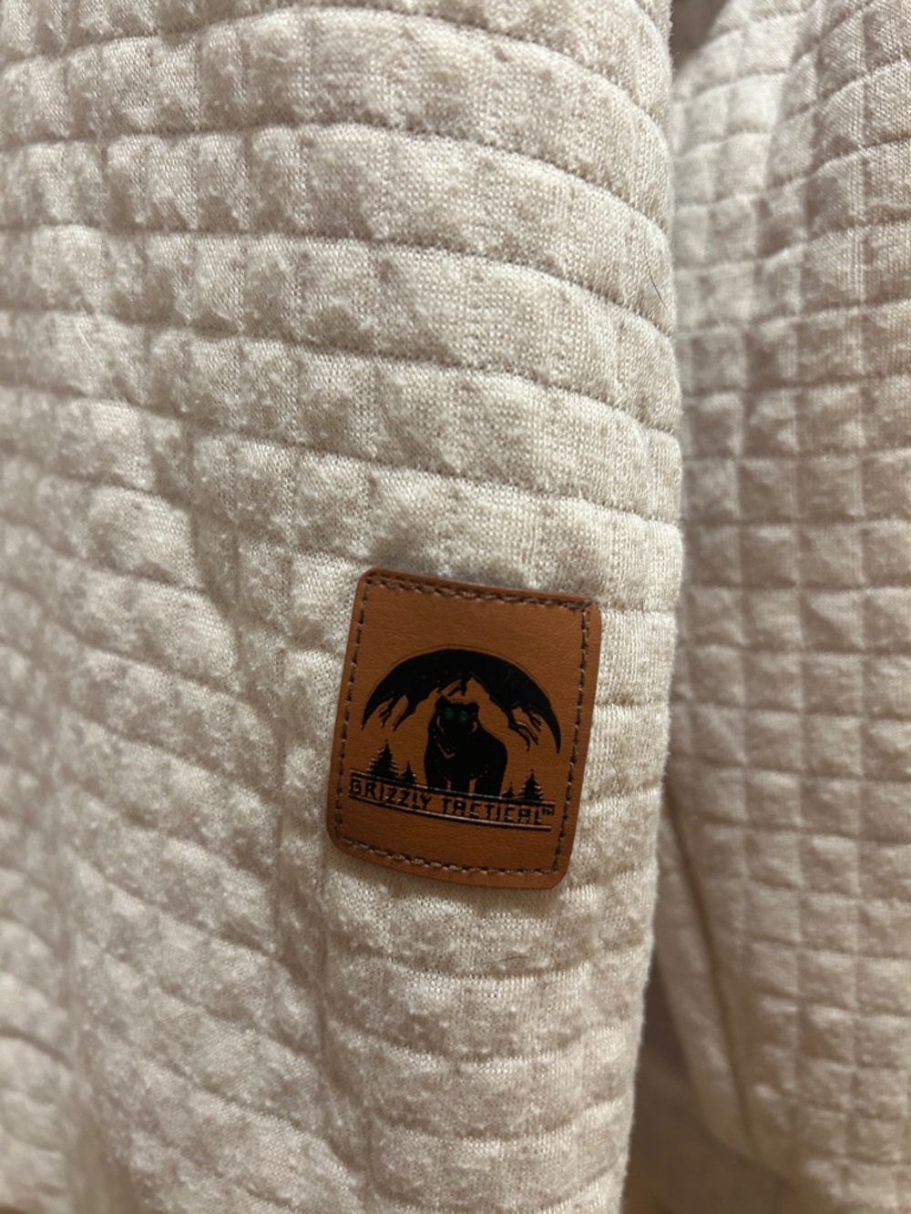 Cozy Cream Quilted Hoodie Sweatshirt - Women - Picture 3 of 4